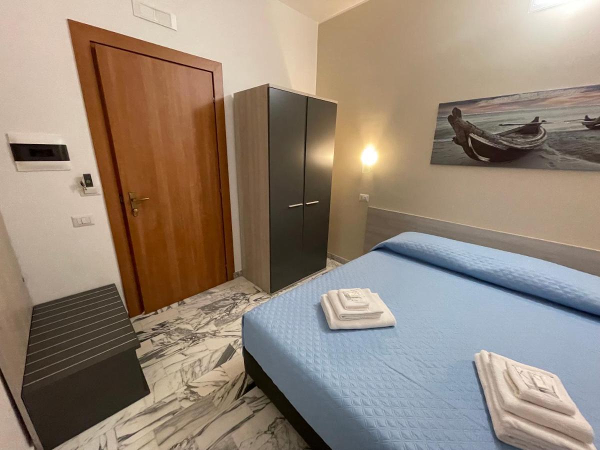 B&B Centrale ジェーラ エクステリア 写真